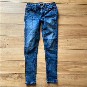 American Eagle Outfitters Blue Skinny Jeans with Tapered Fit